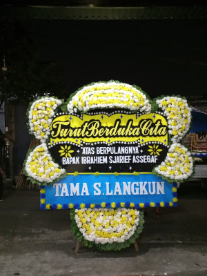 Papan Bunga Duka di Gedong